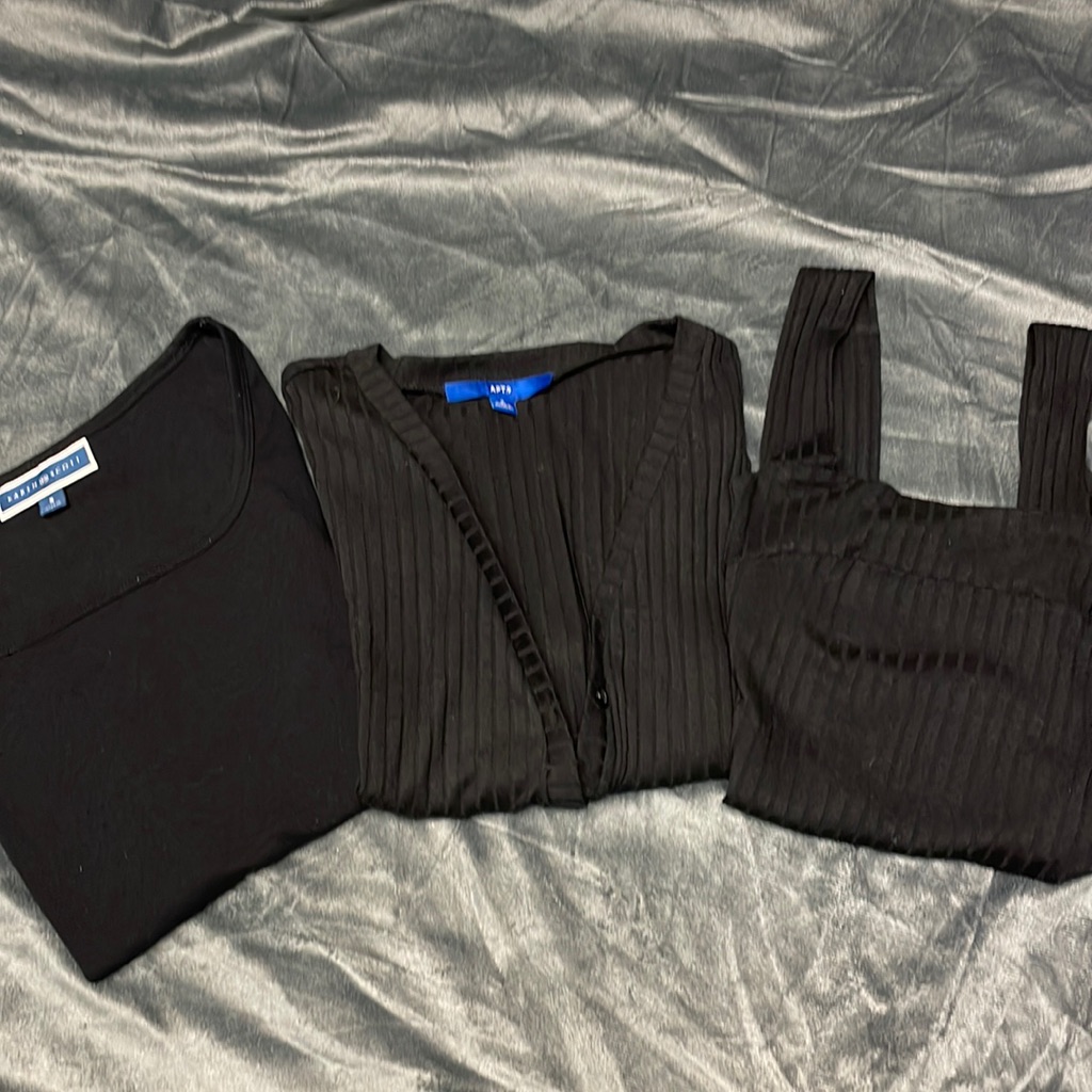 Brand New Pack Of 3 Black Trending Tops Nwot